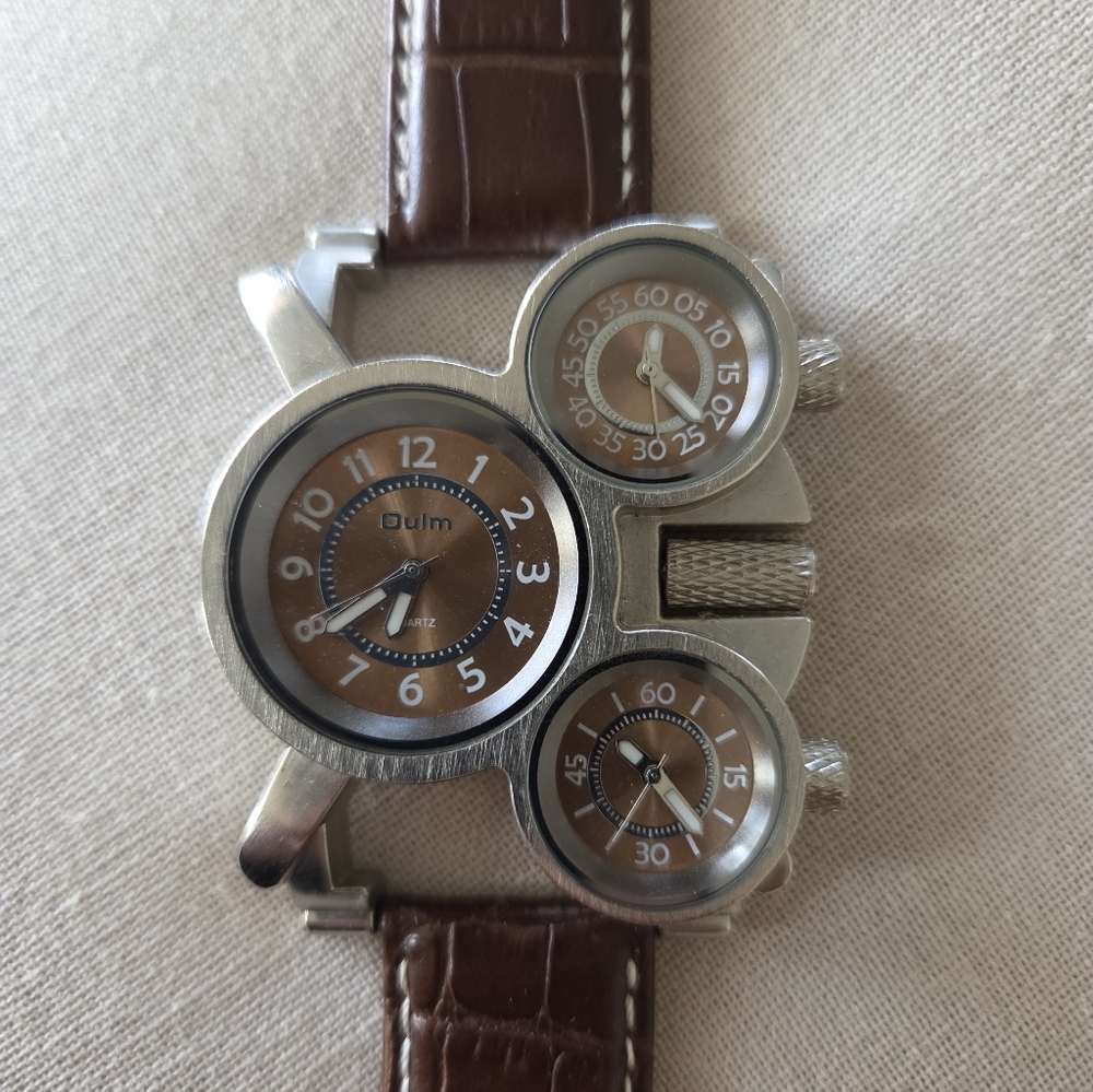 Oulm Brown and Silver Triple-Dial Watch